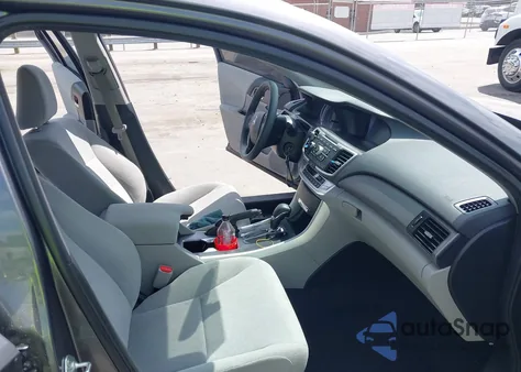 2013 Honda Accord Lx z USA, uszkodzony, nr VIN 1HGCR2F32DA158616